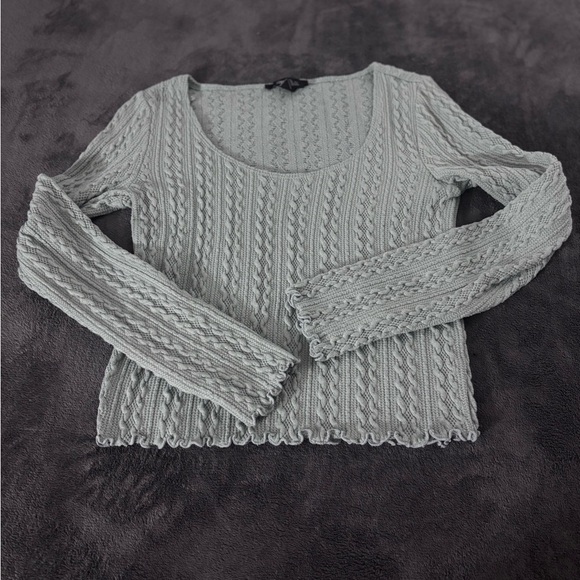 Forever 21 Knit Top Long Sleeve Cable Knit Ruffle Trim Gray Size M - Picture 2 of 5